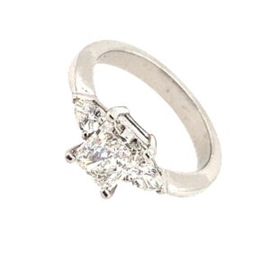 Pre-owned Platinum Three Stone Diamond Ring