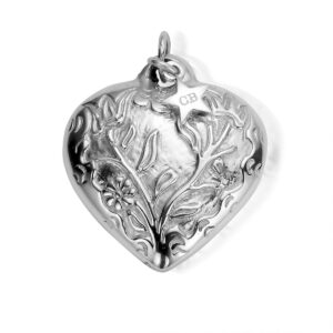 Xl Embossed Heart Pendant