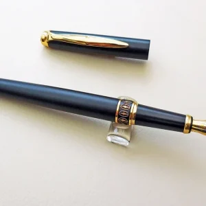 Irid Black Fountain Pen
