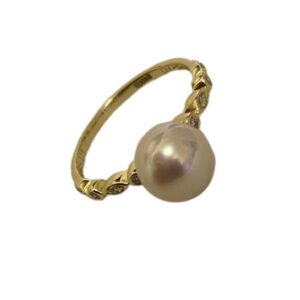 Yellow Gold Pearl & Diamond Ring