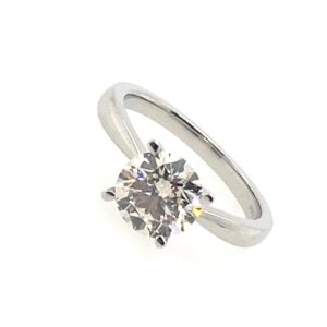 Pre-Owned Platinum Round Brilliant Cut Diamond Solitaire Ring