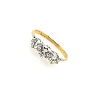 Pre-Owned Yellow Gold Round Brilliant Cut Trilogy Ring