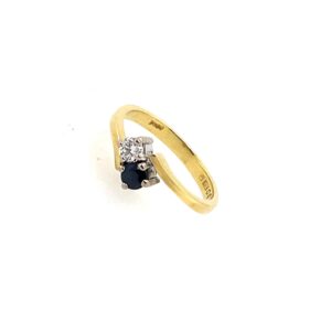 Pre-Owned Yellow Gold Diamond & Sapphire Ring