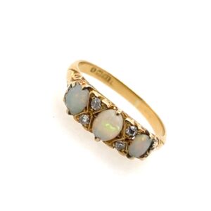 Pre-Owned Yellow Gold Opal & Diamond Ring